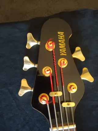 Bajo Yamaha BBG 5S Negro