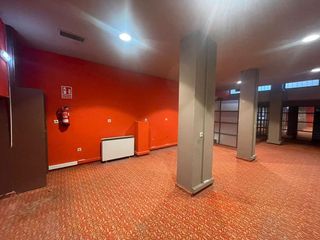 Local comercial en alquiler en Zona Teatro Campoamor en Oviedo