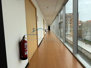 Oficina en venta en Zona Mercat en Rubí