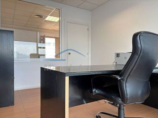 Oficina en venta en Zona Mercat en Rubí