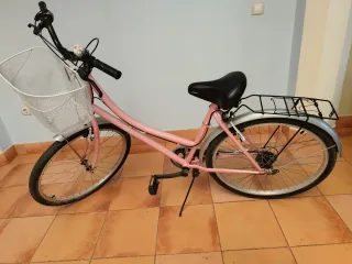 Bicicleta Paseo Rosa con Cesta