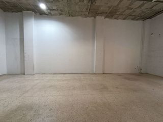 Local comercial en alquiler en Altozano - Conde Lumiares en Alicante