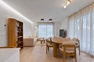 Piso en alquiler en Nueva Andalucía centro en Marbella