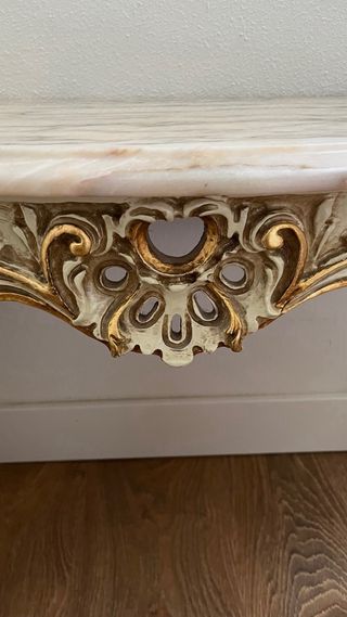 Consola Mármol y Madera con Detalles Dorados