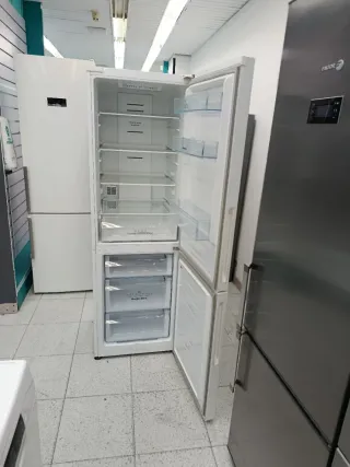 @Nevera Hisense Combi Total No Frost Con Garantía@