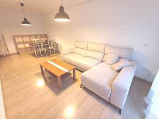 Piso en alquiler en Huerta de la Reina - Trassierra en Córdoba