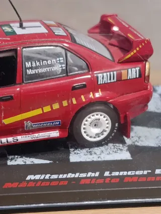 Coche Miniatura Mitsubishi Lancer Evo V Rally