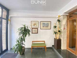Local comercial en alquiler en La Nova Esquerra de l'Eixample en Barcelona