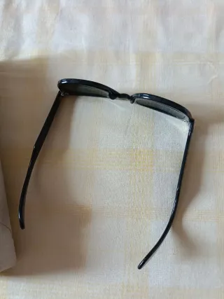 Occhiali da sole neri