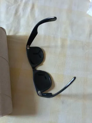 Occhiali da sole neri