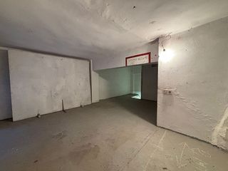 Local comercial en venta en Este en Castellón de la Plana