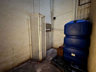 Local comercial en venta en Este en Castellón de la Plana