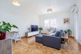 Piso en venta en La Paz en Madrid