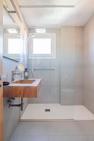 Piso en venta en La Paz en Madrid