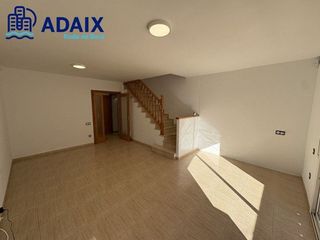 Casa pareada en venta en Centro en Roda de Barà
