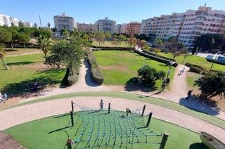 Piso en alquiler en Puerta Blanca en Málaga
