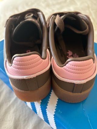 Adidas Samba Marrones y Rosas
