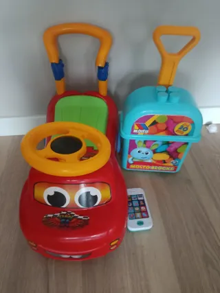 Lote Juguetes Bebé: Coche, Bloques y Móvil