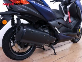 YAMAHA X-MAX 300 ABS