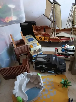 Gran lote Playmobil: Barco, Castillo y Figuras