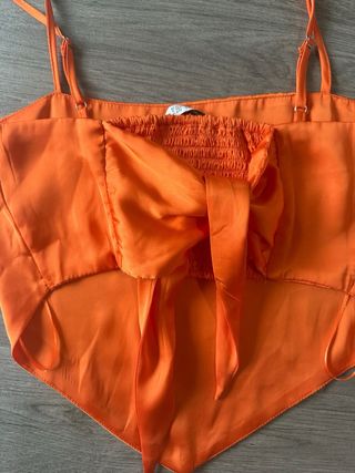 Top naranja satinado