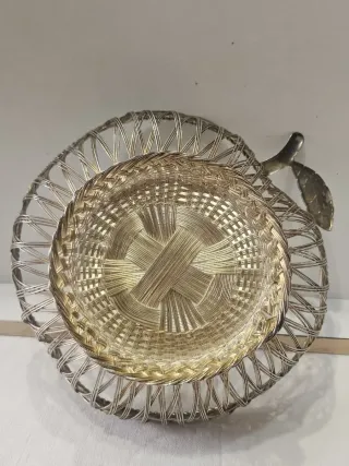 Cestino decorativo a forma di mela