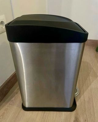 Cubo basura acero inoxidable pedal tapa negra 15L