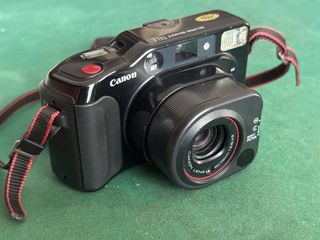 Canon Sure Shot Tele fotocamera analogica 35mm