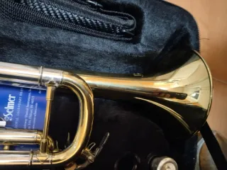 Trompeta Bach TR650 Sib Lacada