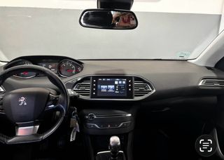 Peugeot 308 2015