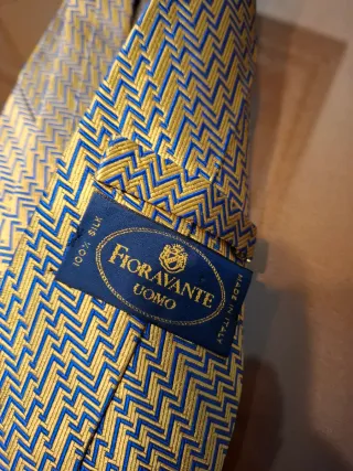Cravatta in pura seta blu e oro