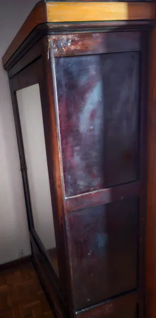 Armario antiguo madera y espejo siglo XIX