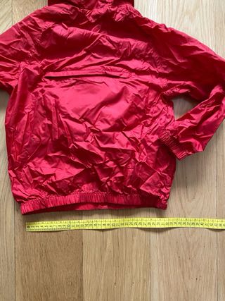 Chubasquero de niño rojo de bolsillo