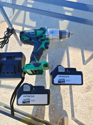 Taladro percutor Hitachi DV 18 DSDL Profesional