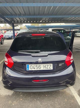 Peugeot 208 2014