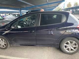 Peugeot 208 2014