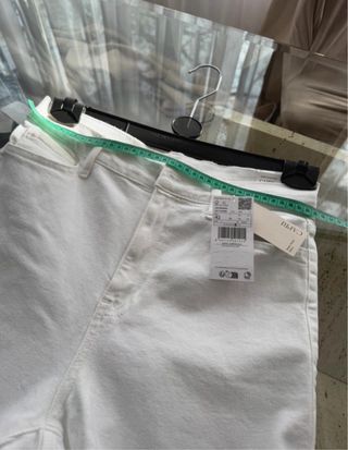 Pantalón tobillero blanco