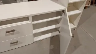 Mueble TV blanco madera y plástico