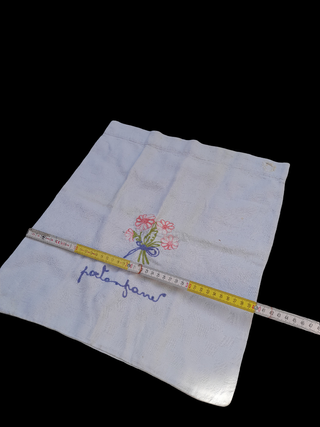 Sacca portapane ricamata a mano