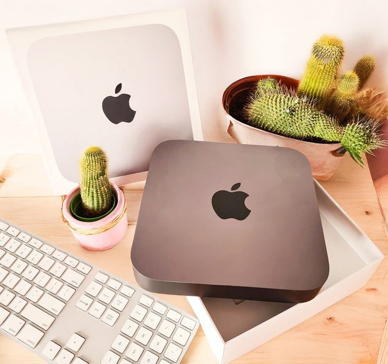 Apple Mac Mini 2018 i7 3.2GHz 2048 GB SSD 32GB RAM