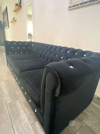 Divano Chesterfield 3 posti nero