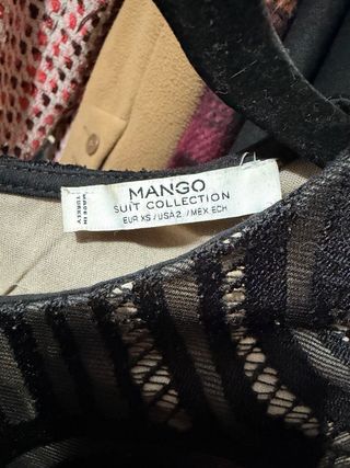 Vestido negro encaje manga larga