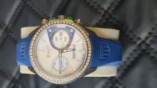 Reloj Gant con diamantes y correa azul