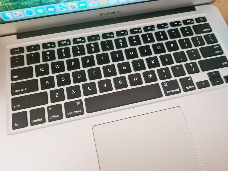 MacBook Air I7 8GB RAM 512GB SSD Portátil APPLE afbeelding 3