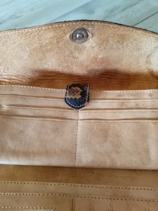 Cartera grande de piel vintage