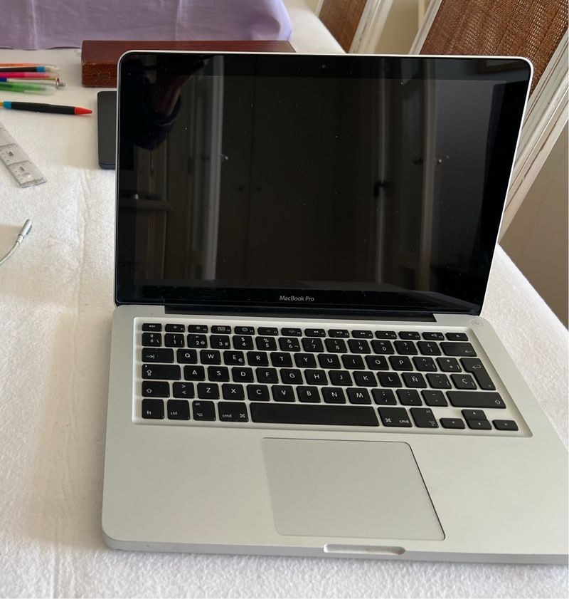 MacBook Pro 2010 Plata