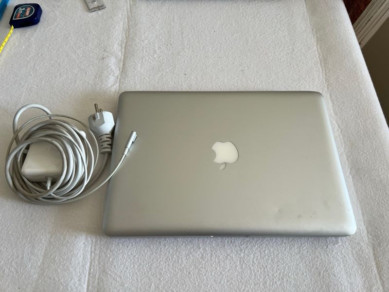 MacBook Pro 2010 Plata afbeelding 2
