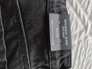 Pantalón cargo H&M negro