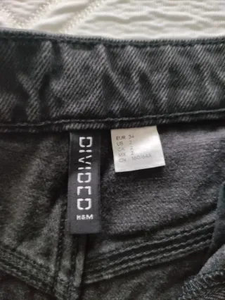 Pantalón cargo H&M negro
