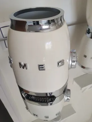 Batidora de vaso Smeg nueva a estrenar